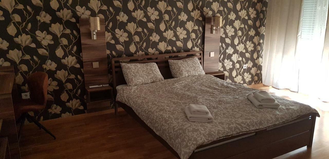 Uki-Modern Apartment With Parking Novi Sad Exterior photo